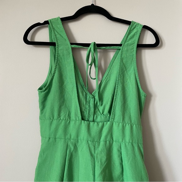 Green Wide Leg Jumpsuit Sleeveless V Neck a. calin by flying tomato - Picture 5 of 7